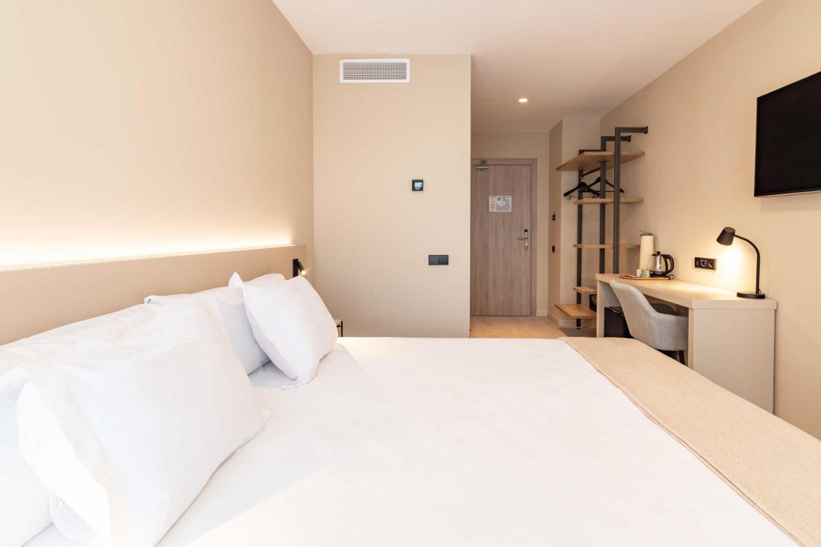 HQ Arena Hotel — photo 7