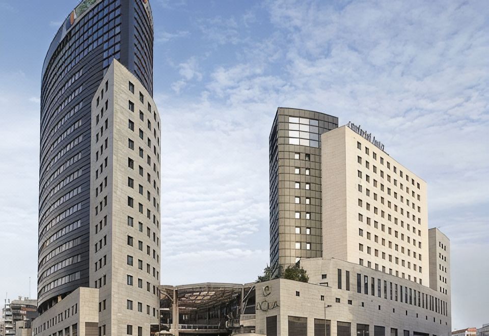 Hotel ILUNION Aqua 4